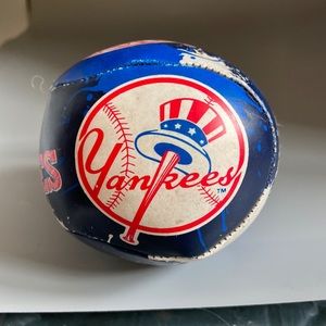 Soft toy ball with NYYankee markings by Rawlings